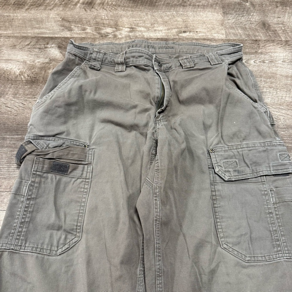 DULUTH Trading Company Cargo Pants Size 36x30 - Picture 4 of 10